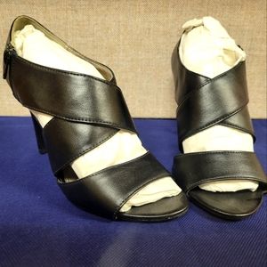 Fioni black strap heels